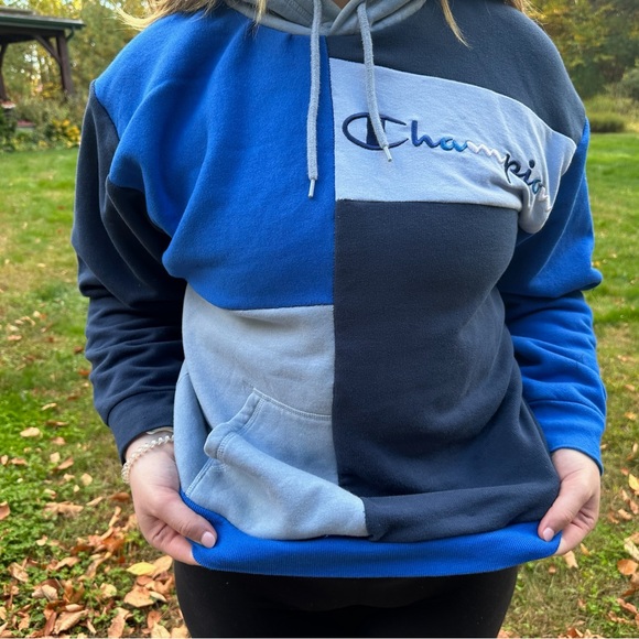 Blue champion upcycled hoodie - Picture 3 of 6
